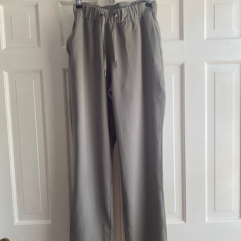 Lululemon tan/grey pants size 8